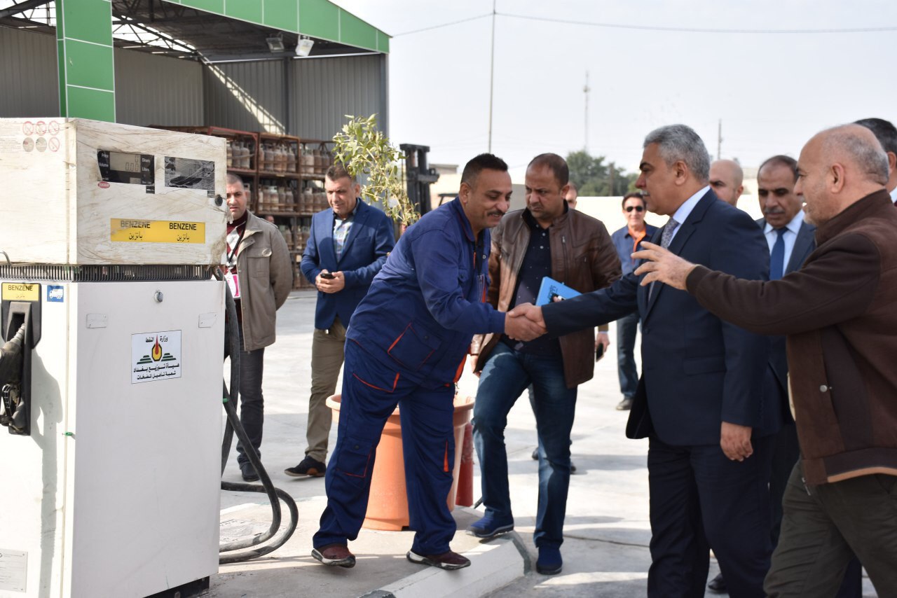 المنتجات النفطية تجهز المولدات بحصصها من زيت الغاز وتفتتح ساحة نفط وغاز ” الإعلام “