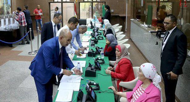 فتح مراكز الاقتراع للتصويت على التعديلات الدستورية في مصر