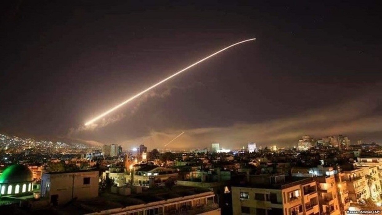 الدفاعات الجوية السورية تتصدى لهجوم صاروخي إسرائيلي