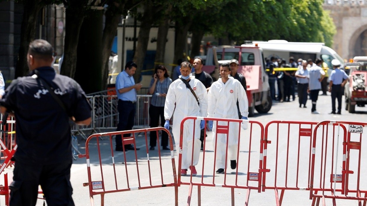 داعش” يعلن مسؤوليته عن التفجيرين الانتحاريين في العاصمة التونسية