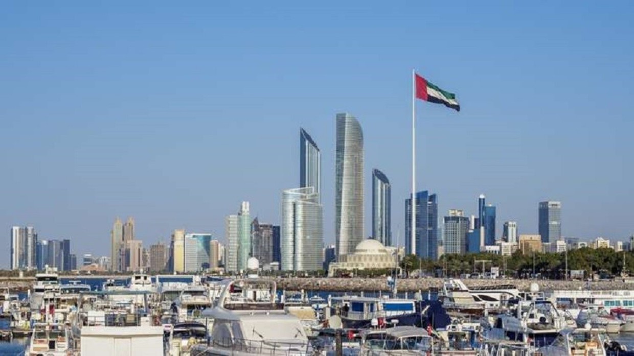 الإمارات الأولى عربيا في الاستثمار والإقامة والاستقرار