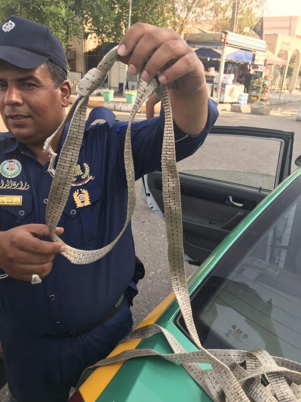 بالصور : نجدة الكاظمية تنقـذ مواطن حـاول الانتحار شنقـآ