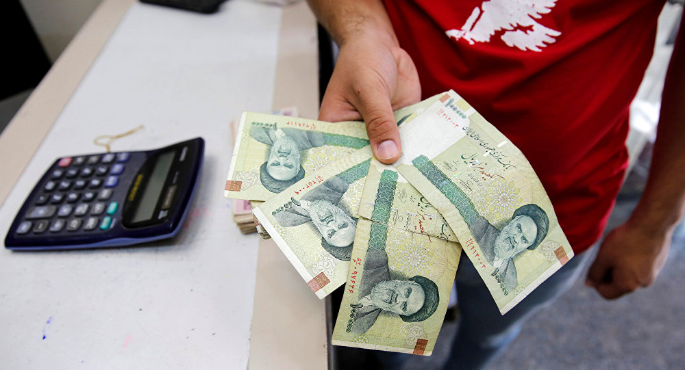 إيران تقرر تغيير العملة من الريال إلى التومان وحذف 4 أصفار منها