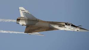 الدفاع القطرية: تصادم طائرتين حربيتين ونجاة الطيارين