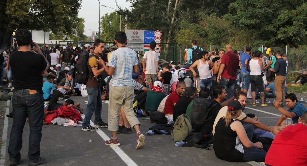 تركيا تحتجز 330 مهاجرا حاولوا الوصول إلى جزيرة يونانية