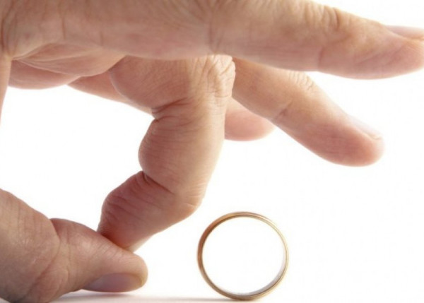 القضاء يكشف إحصائية لمعدلات الزواج والطلاق خلال آب الماضي