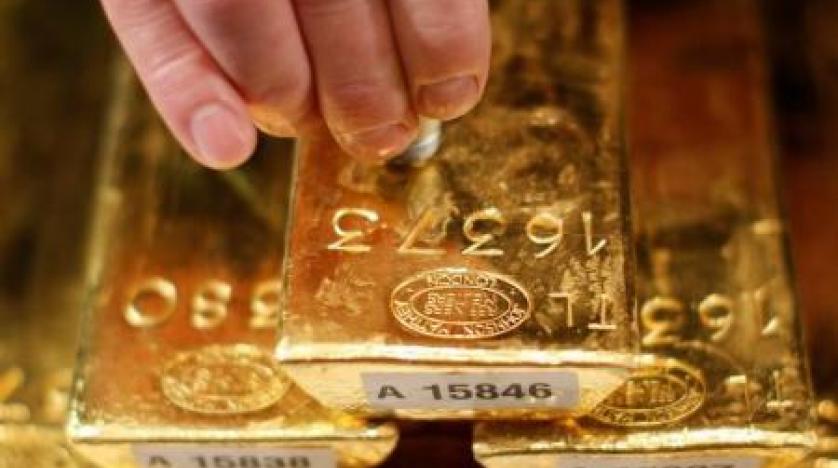 أسعار الذهب تتجه صوب تسجيل مستوى قياسي