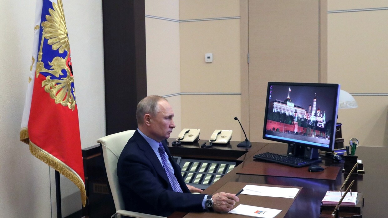 بوتين يقرّ عقوبة بالسجن أقصاها 7 سنوات لمخالفي الحجر الصحي