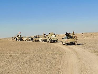 القوات الامنية تنفذ عملية تفتيش في صحراء الأنبار