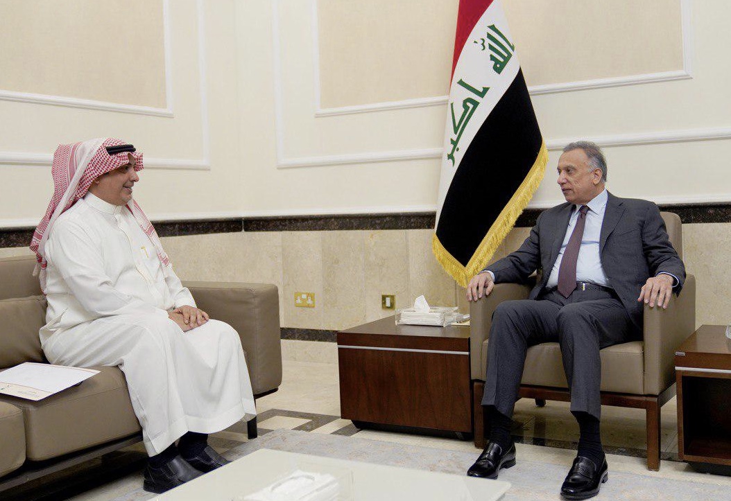 الكاظمي يستقبل السفير السعودي في العراق