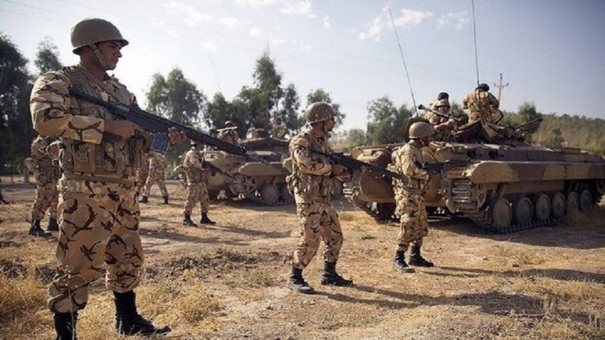 الجيش الإيراني يجري مناورات برية على الحدود العراقية