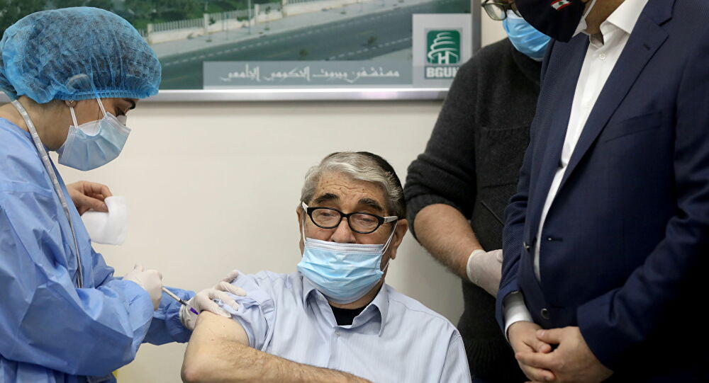 لبنان يبدأ حملة التطعيم بلقاح فايزر لمواجهة كورونا