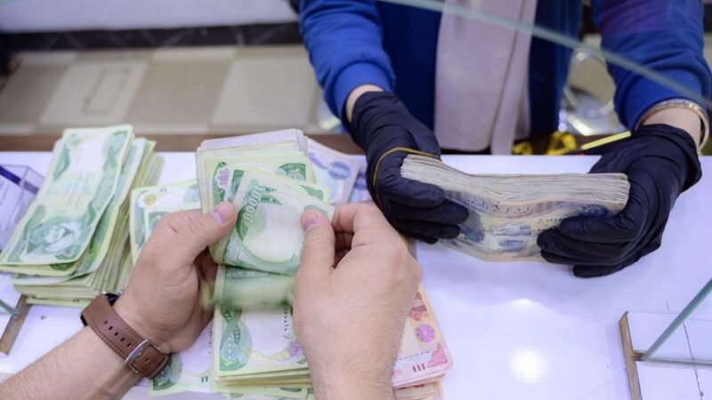 تحسن سعر الدينار العراقي اليوم مقابل الدولار