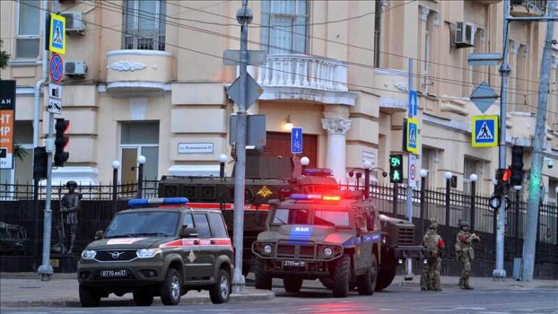 الكرملين ينفي خروج بوتين من موسكو