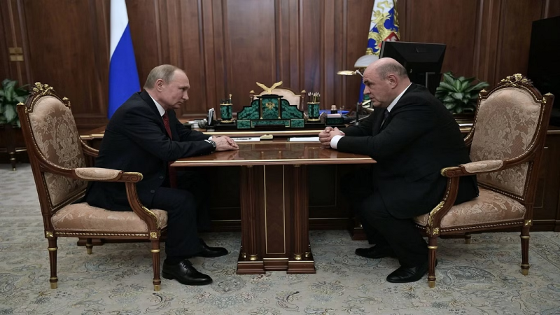 رئيس الوزراء الروسي: يجب البقاء متحدين خلف بوتين