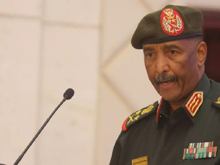 استراتيجية المزدوجة التي يتبعها الجيش السوداني.. البرهان يتبنى التضليل لصرف انظار العالم عن الجرائم بحق المدنيين