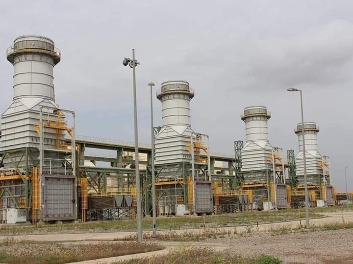 وزير الكهرباء يؤكد أهمية مشروع منصة الغاز المسال لدعم إنتاج الطاقة وزيادة ساعات التجهيز