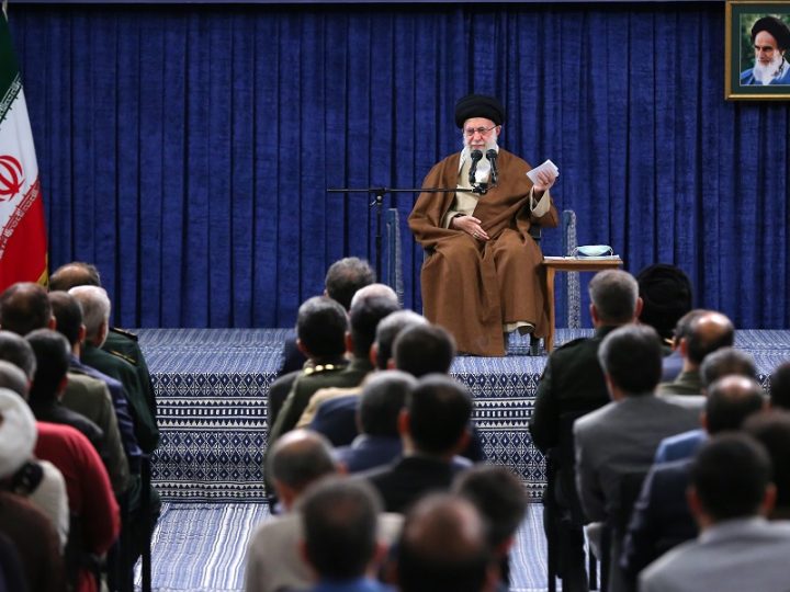 خامنئي: المقترح الأمريكي للاتفاق النووي يتعارض 100% مع سيادتنا الوطنية