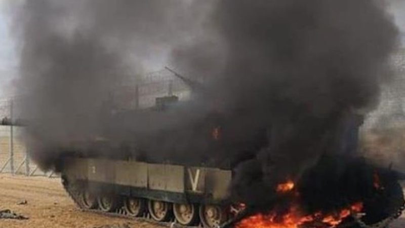 القسام تستهدف دبابتين للكيان شمال غزة