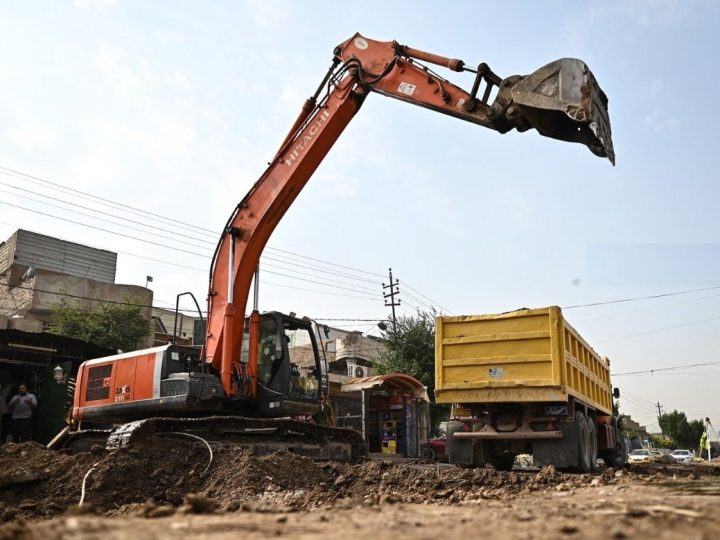 الجهد الخدمي يعلن قرب إنجاز 350 مشروعاً في عموم العراق