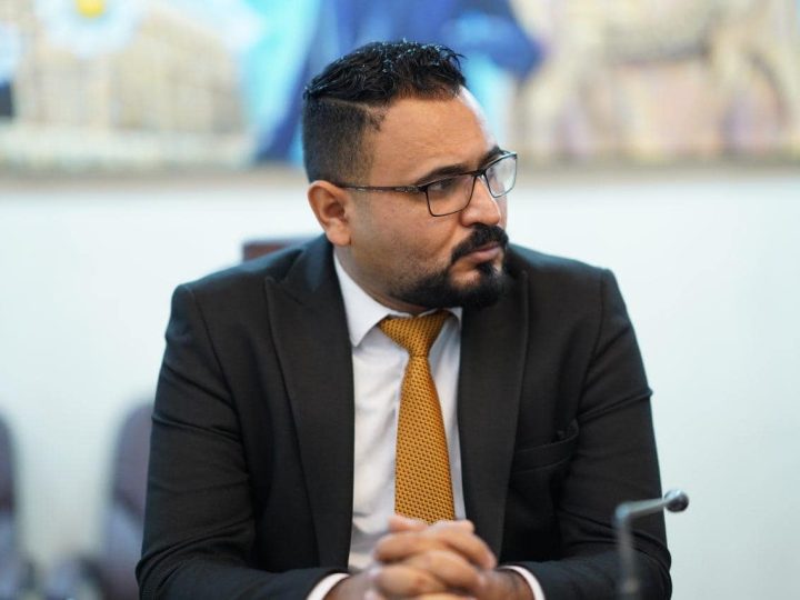 التربية تشكل فريقاً فنياً لرصد مروجي الأسئلة الوهمية على الانترنت