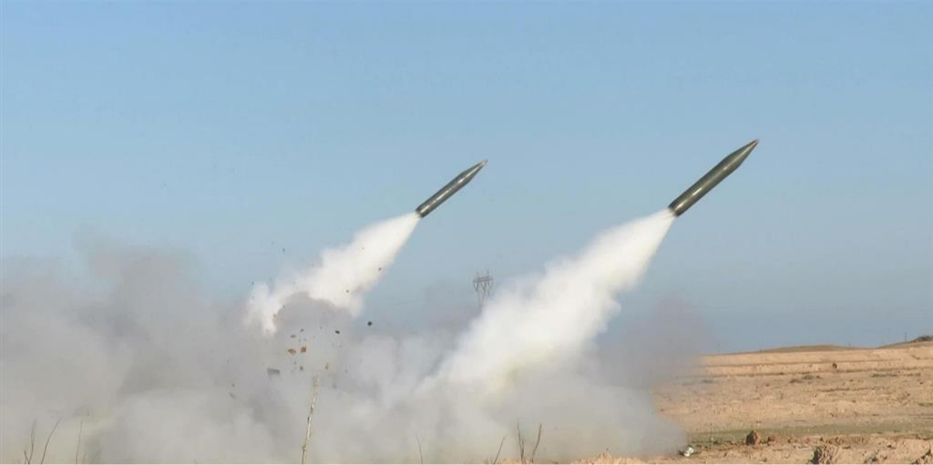 قصف قاعدتين أمريكيتين في سوريا بالصواريخ
