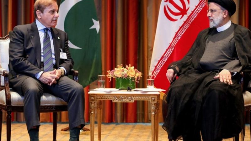 باكستان تعلن انتهاء التوتر مع إيران وعودة العلاقات الدبلوماسية