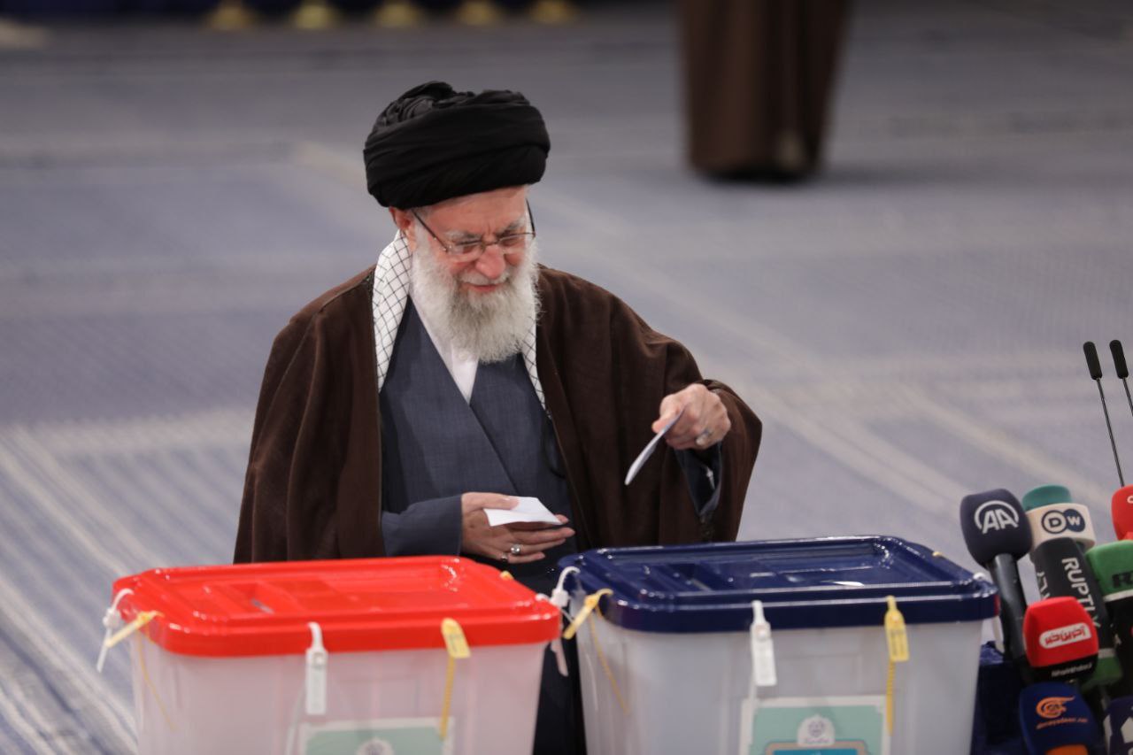 اقتراع إيران.. الناخبون يختارون برلمانهم ومجلس «خبراء القيادة»
