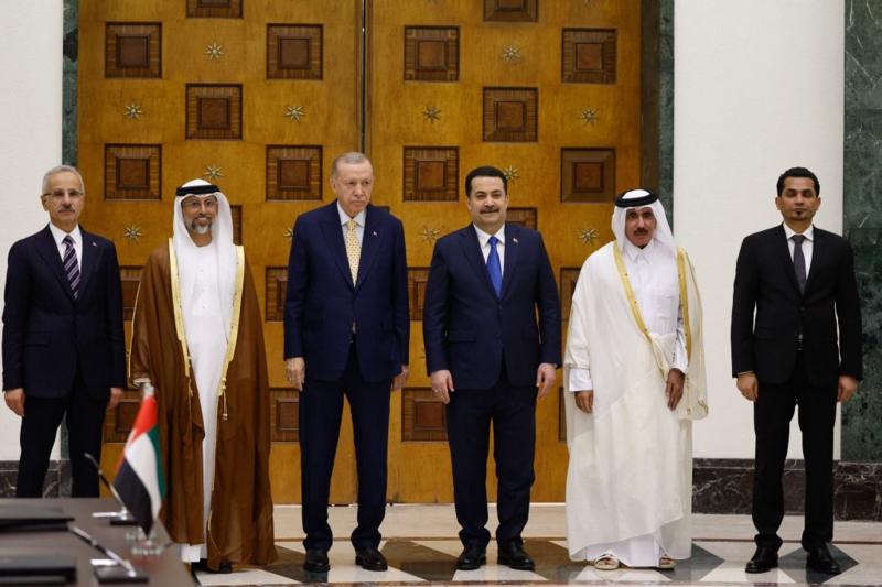 طريق التنمية: ما سر اهتمام تركيا وقطر والإمارات بالمشروع العراقي؟