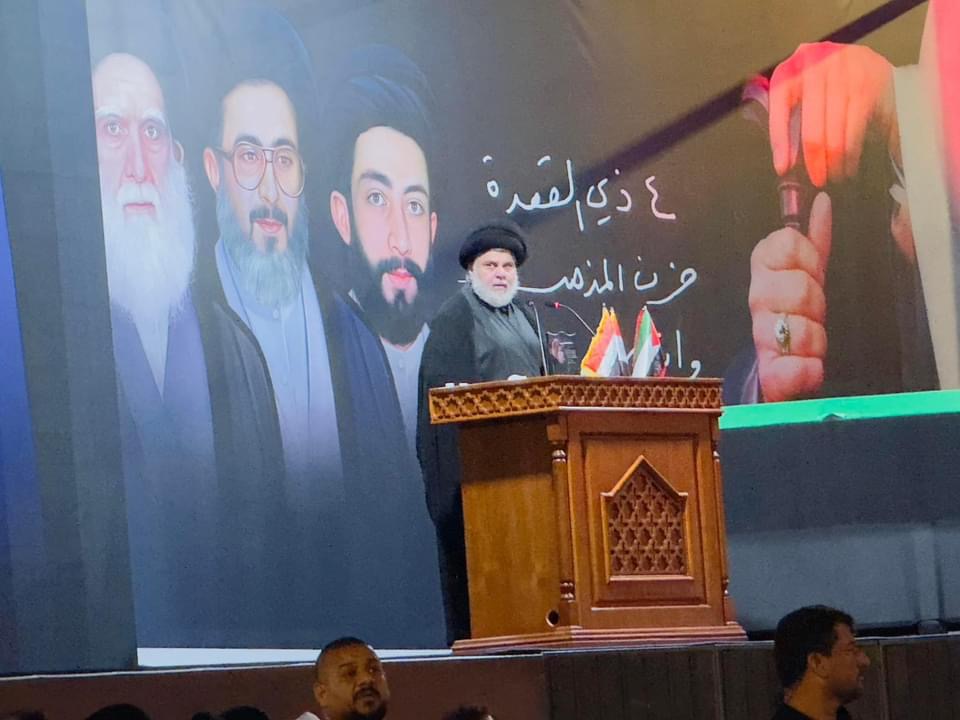 السيد الصدر يطلب من أنصاره إسماع هتافاتهم لمن “يتفاوضون” مع الأميركيين
