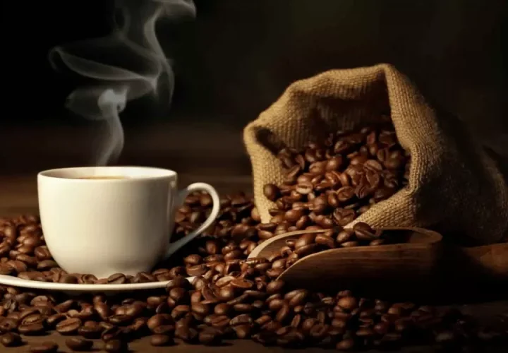 القهوة والشاي.. تأثير وقائي محتمل على صحة الدماغ