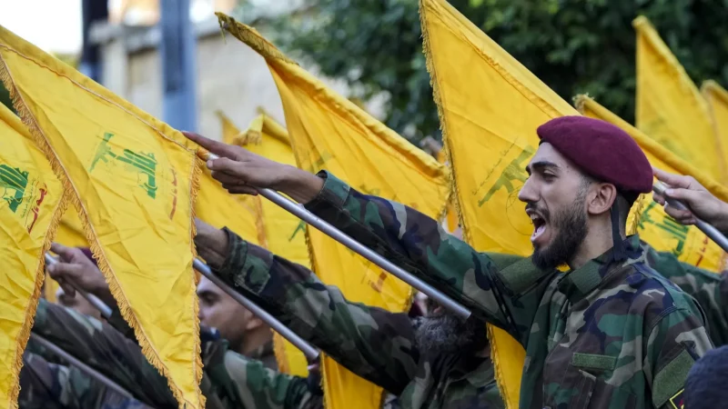 الرئيس اللبناني: دمج “حزب الله” في الجيش ممكن دون تكرار تجربة الحشد الشعبي