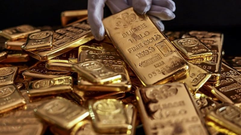 الذهب يحقق مكاسب أسبوعية مدعوما باستئناف الصين لمشترياتها وتوقعات بخفض الفائدة من الفيدرالي