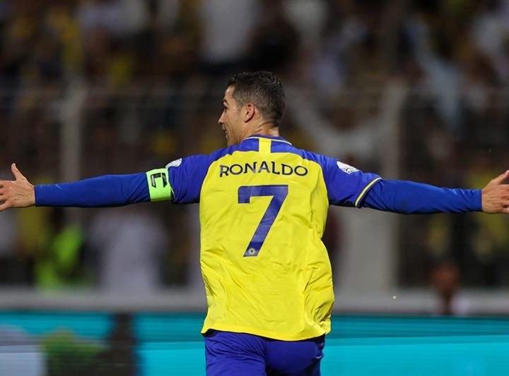 النصر السعودي يتحرك نحو بديل رونالدو