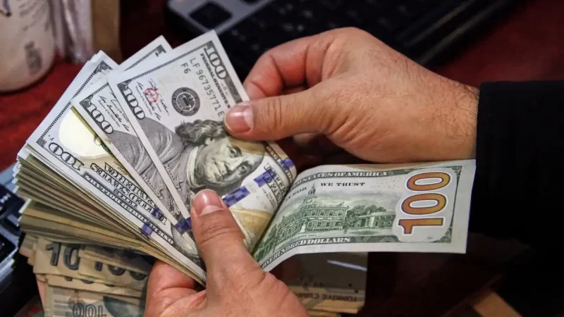 إرتفاع يطرأ على أسعار صرف الدولار مع إغلاق البورصة