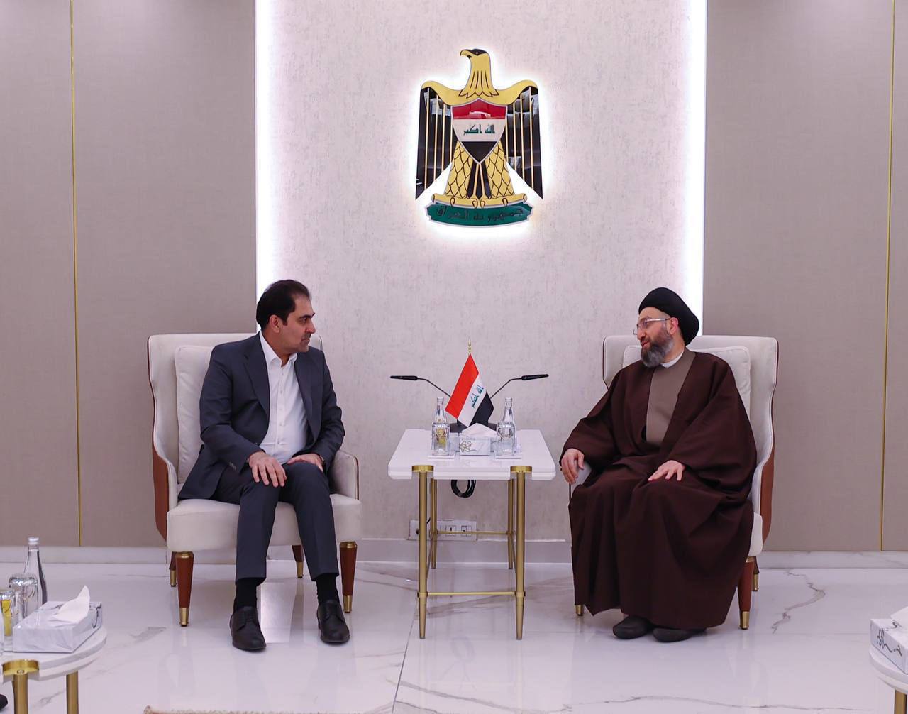 المندلاوي يلتقي الحكيم ويؤكد أهمية توحيد الجهود لترسيخ الأمن والسيادة