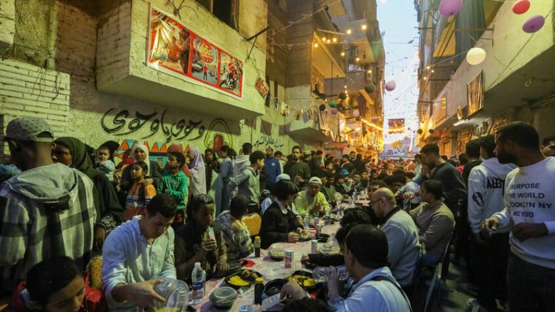 من ضمنها وقت الإفطار.. الإفتاء المصرية توضح بعض الفتاوى الخاطئة المنتشرة عن الصيام في رمضان
