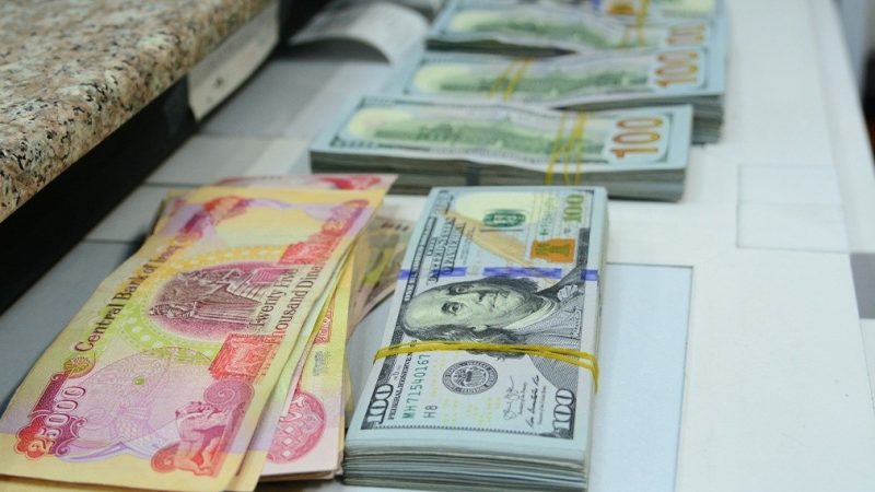 أسعار الصرف تتراجع لتسجل 146.000 دينار لكل 100 دولار