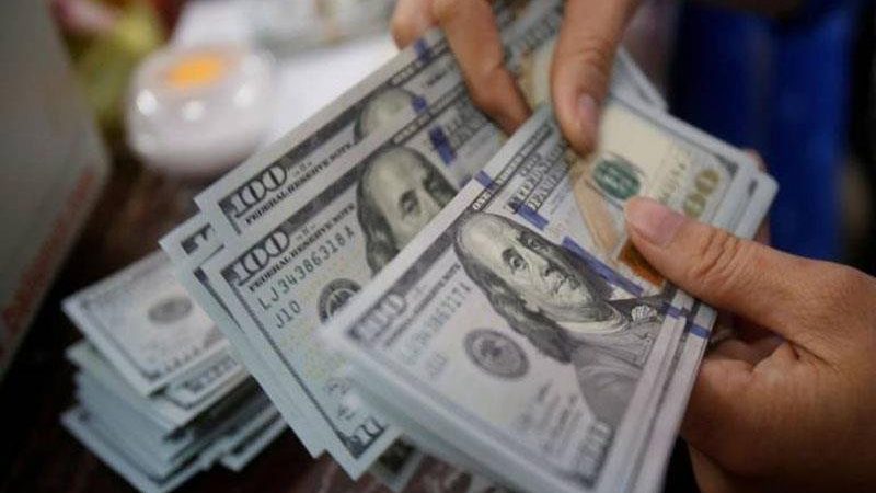 انخفاض ملحوظ في سعر صرف الدولار ببغداد