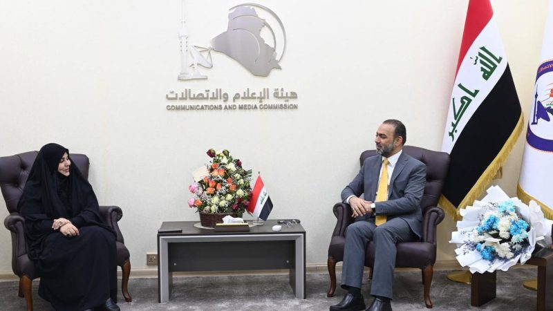 رئيس هيئة الإعلام والاتصالات يبحث مع لجنة النزاهة النيابية تسريع التحول الرقمي وتنظيم المشهد الإعلامي