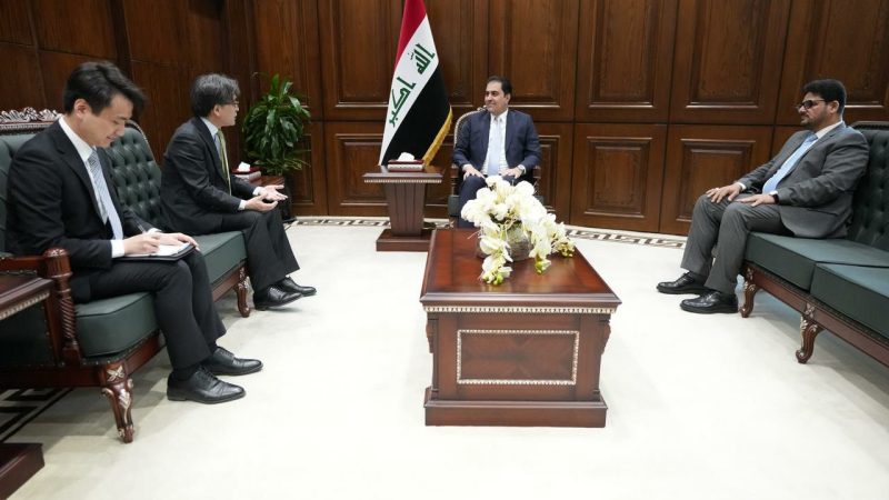 المندلاوي يبحث مع السفير الياباني تعزيز التعاون بين العراق واليابان