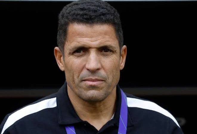 إعلام إماراتي: المغربي الحسين عموته مدرباً لمنتخب العراق