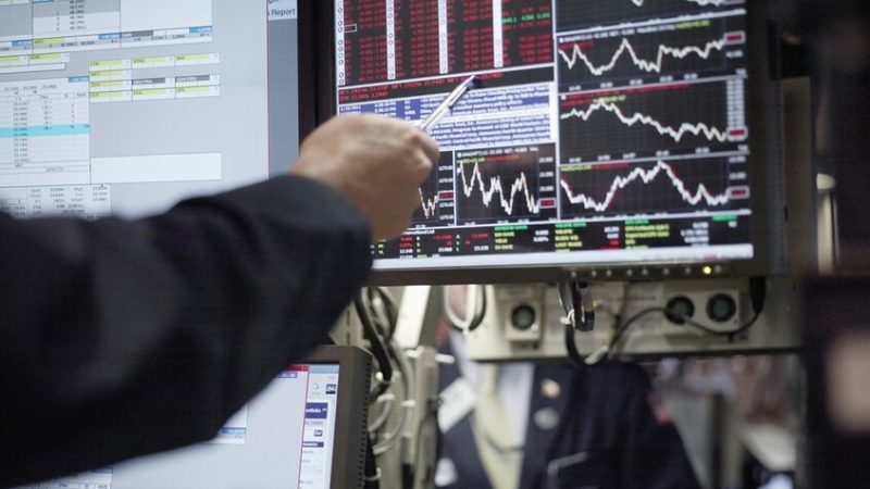 زلزال اقتصادي في وول ستريت.. رسوم ترامب تضرب كبريات الشركات الأمريكية