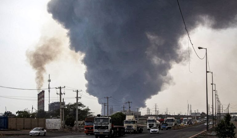 لجنة التحقيق: تحديد سبب حريق ميناء رجائي يحتاج إلى تحقيق شامل