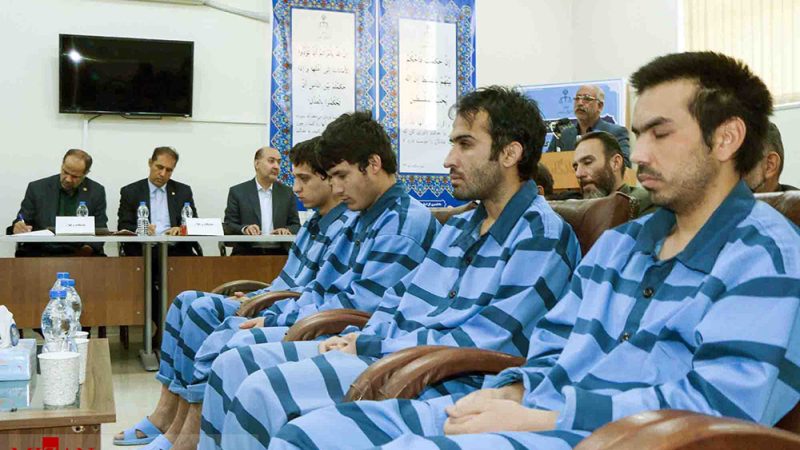 إيران تحكم بالإعدام على 3 عناصر من داعش بتهمة تفجير مرقد ديني