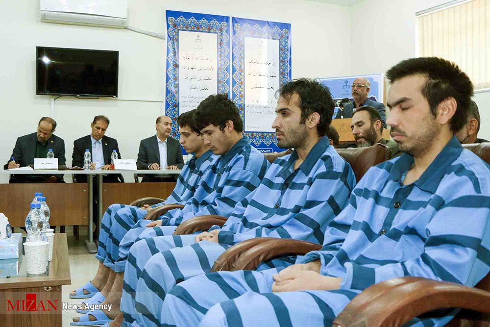 إيران تحكم بالإعدام على 3 عناصر من داعش بتهمة تفجير مرقد ديني