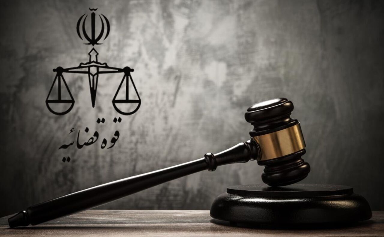 قاضٍ إيراني يُقتل طعناً في وضح النهار بمدينة شيراز