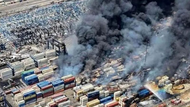 إيران: خسائر انفجار ميناء ” رجائي” تتراوح بين 3 و5 مليارات دولار