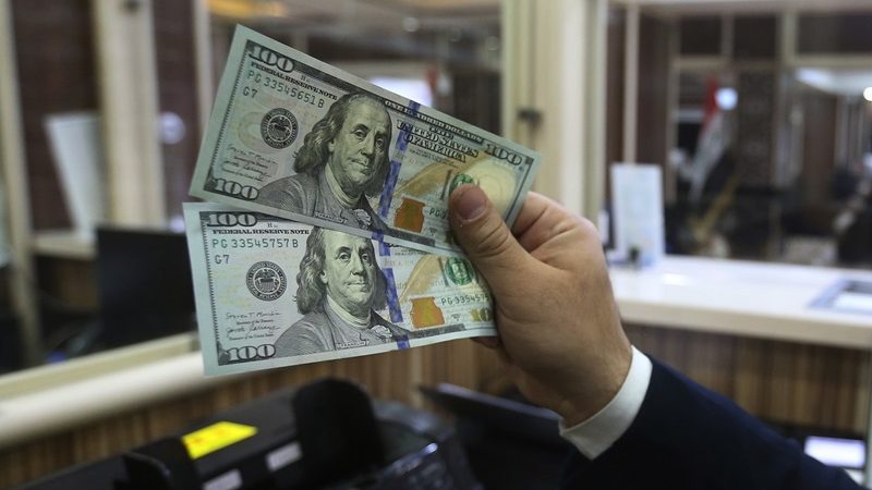 المالية النيابية توضح اسباب وصول الدولار إلى 140 الف