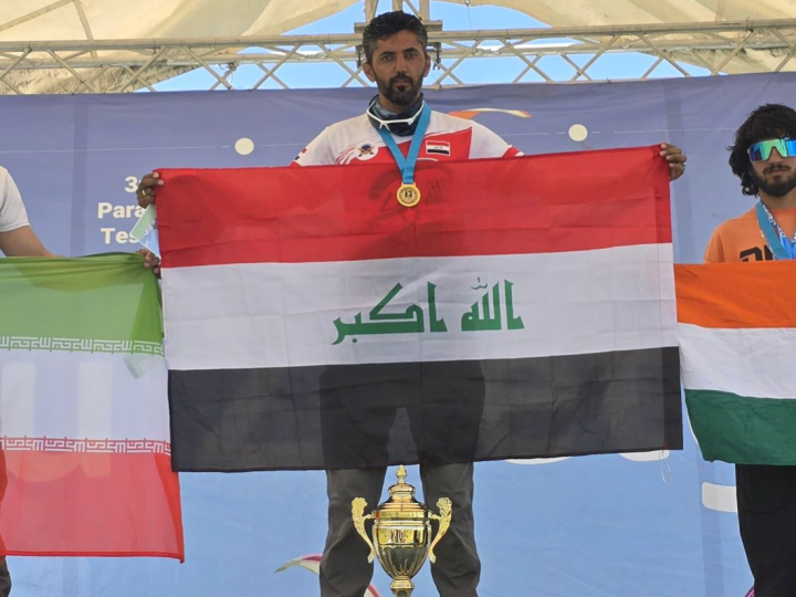 العراق يحرز الميدالية الذهبية في بطولة العالم للطيران الشراعي